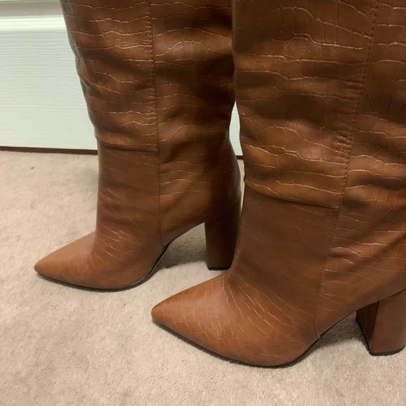 TAN CROC PRINT KNEE HIGH BOOTS - Picture 9 of 16